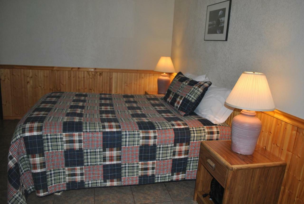 Aspen Inn Fort Klamath Ngoại thất bức ảnh
