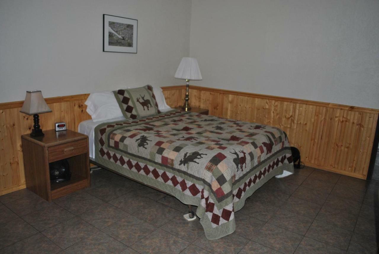 Aspen Inn Fort Klamath Ngoại thất bức ảnh