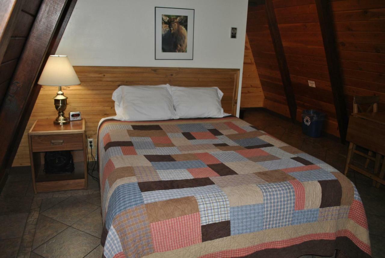 Aspen Inn Fort Klamath Ngoại thất bức ảnh