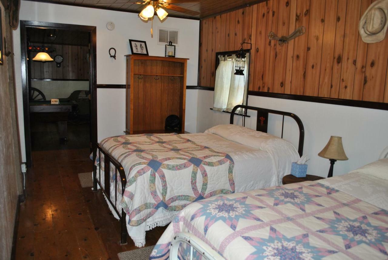 Aspen Inn Fort Klamath Ngoại thất bức ảnh